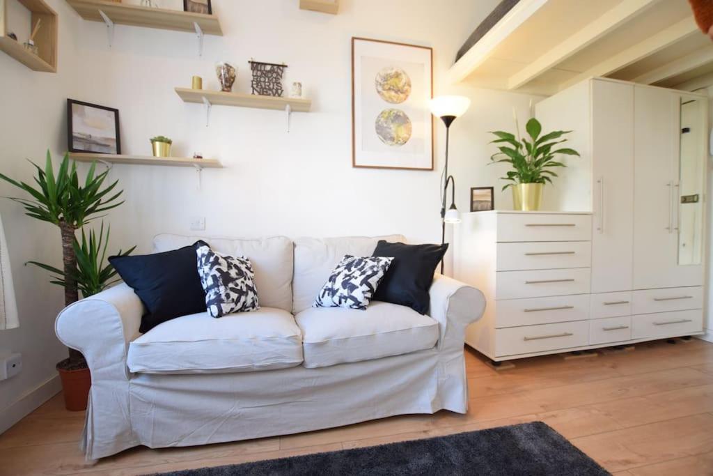 Stylish Studio Apartment Camden Лондон Екстер'єр фото