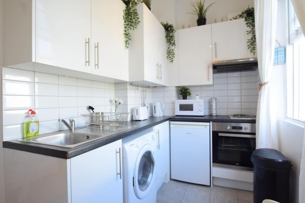 Stylish Studio Apartment Camden Лондон Екстер'єр фото